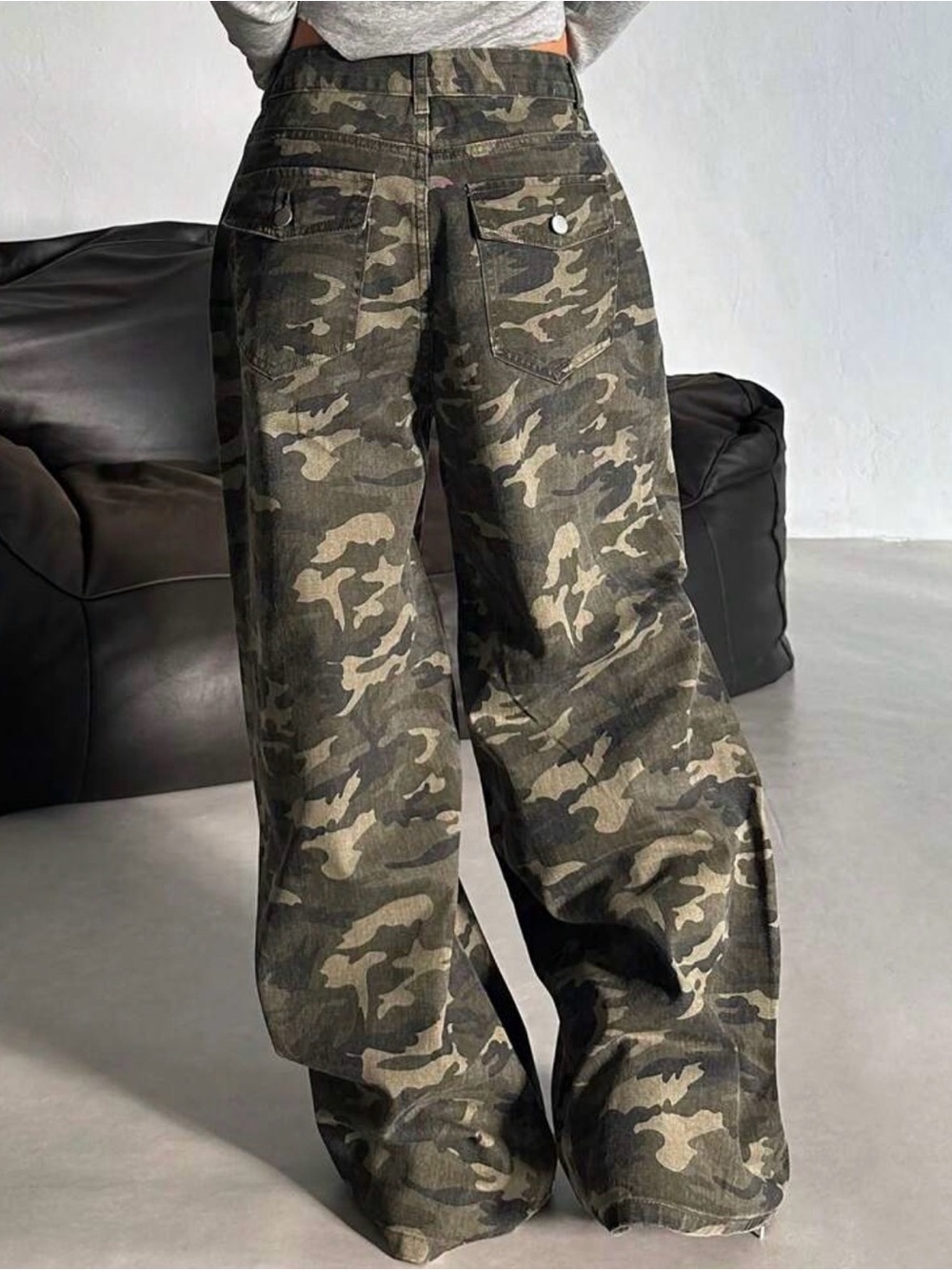Pants - Picture 4 of 4
